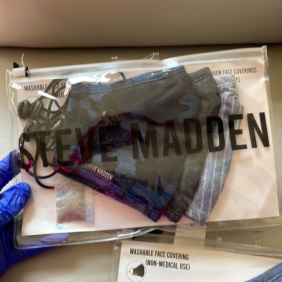Washable steve madden Face Covering/ facial mask LOT. 4 Packs. 12 Masks Total - Picture 5 of 8